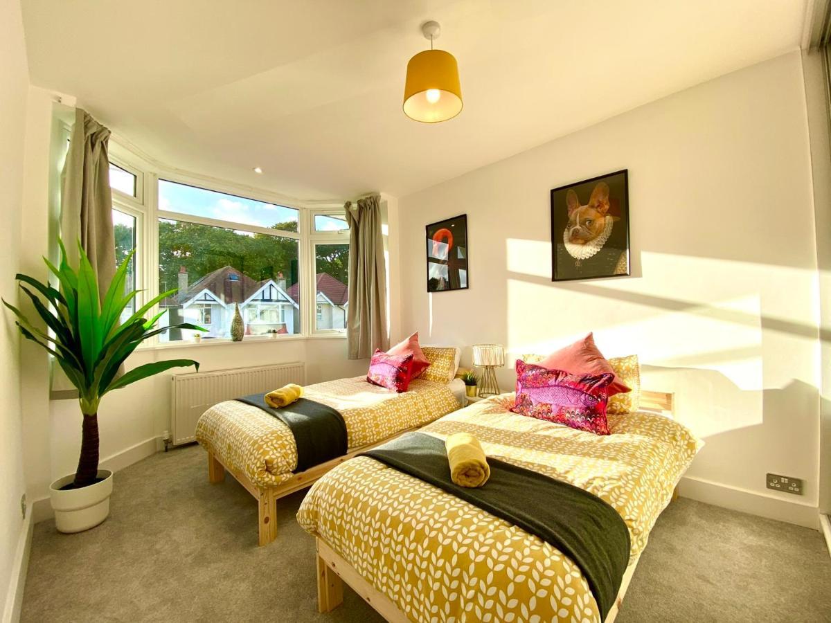 2 Min Walk To The Best Beach! Stunning Newly Refurbished Stylish 2 Bedroom Apartment! - Great Location - Free Parking - Fast Wifi - Smart Tv - Sleeps Up To 4! Close To Bournemouth & Poole Town Centre & Sandbanks Exteriör bild